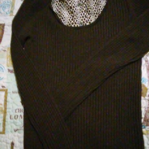 - Tory Burch pullover - Picture 4 of 6